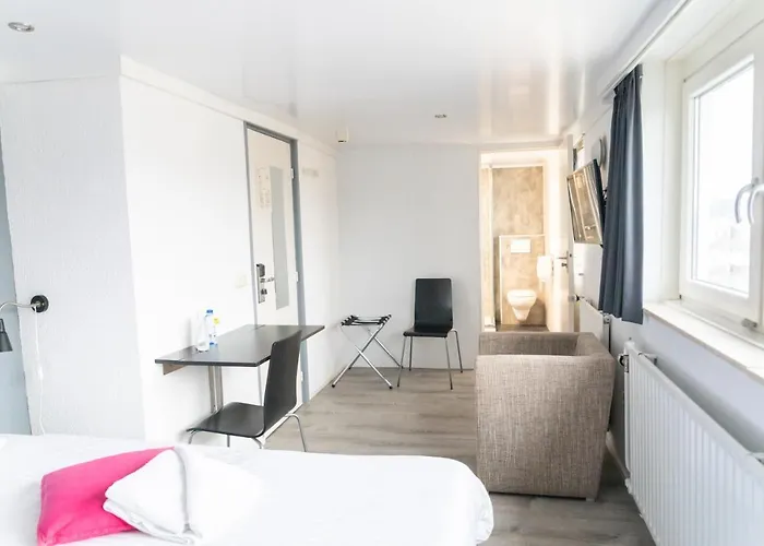 Ter Geul فندق 3*