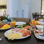 辉特格酒店 3* 法尔肯堡